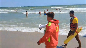 Steagul roşu, ignorat cu desăvârşire de turişti pe litoral. Salvamar: 