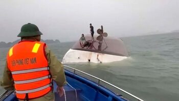 (VIDEO) Cel puțin 37 de morți după ce o ambarcațiune turistică s-a răsturnat în Vietnam