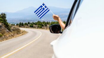 O nouă regulă pentru șoferii români care merg în Grecia! Dispozitivul de care au nevoie înainte de a pleca la drum!