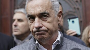 Procurorii DNA au indicii că persoane din dosarul rezerviștilor SRI – SIE ar fi încercat scoaterea lui Călin (…)