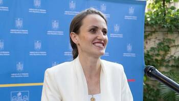 Rezista Oana Ţoiu anunță că România va digitaliza…Africa (realitatea.net)