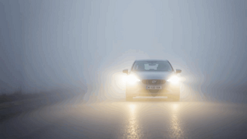 Atenție, șoferi! Vizibilitate redusă în trafic din cauza ceții în centrul și sudul țării