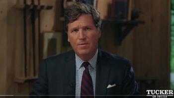 Tucker Carlson sugerează că Jeffrey Epstein a lucrat pentru Mossad și cere retragerea cetățeniei americane pentru (…)