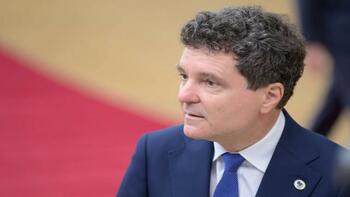 De ce tot mai mulţi români spun că era mai bine pe vremea comunismului? Explicaţia lui Nicuşor Dan