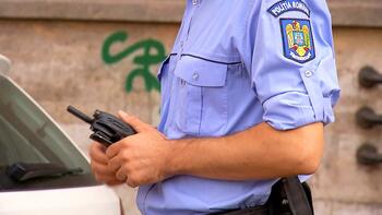 Trei bărbaţi din Dolj, arestaţi după ce au bătut agentul de pază al unei săli de jocuri de noroc