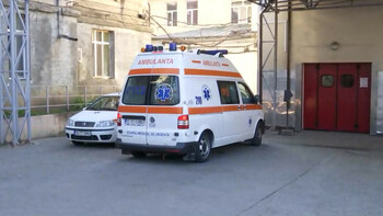 Anchetă la 2 hoteluri din Băile Felix, după ce mai mulţi copii au acuzat stări de rău după masă