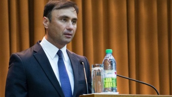 Vitalie Pîrlog, fost ministru al Justiției, ARESTAT la Paris. Cum l-ar fi ajutat pe Vladimir Plahotniuc să evite (…)