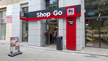 Mega Image aruncă mănuşa: Retailerul a lansat un nou concept de magazin pentru a se bate mai agresiv cu polonezii de (…)