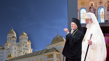 Moment UNIC în istoria de 100 de ani a Patriarhiei Române. Sfințirea picturii Catedralei Naționale este oficiată de (…)