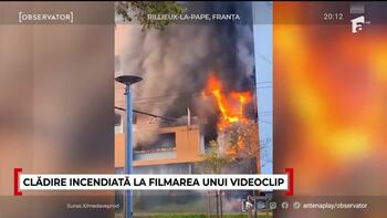 Incendiu uriaş în Lyon după o filmare ilegală. Poliţiştii, atacaţi cu petarde