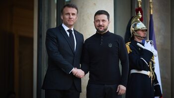 Zelenski se întâlnește cu Macron la Paris înaintea summit-ului „Coaliției celor Dispuși”