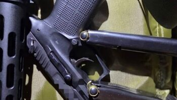 Scenariu de film în România! Un fals ofițer SRI a condus „operațiuni” cu foști militari înarmați
