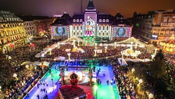 Târgul de Crăciun din Craiova, declarat cel mai frumos din Europa. Lia Olguța Vasilescu: „Vom sărbători cu focuri de (…)