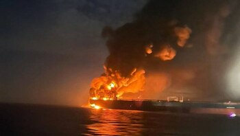 Alertă în Marea Neagră: Două petroliere din „flota fantomă” a Rusiei au luat foc în apropierea Strâmtorii Bosfor