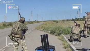 Ucraina introduce roiuri de drone cu inteligență artificială, capabile să ia decizii fără operator