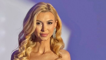 Andreea Bălan, o nouă serie de fotografii mai mult decât îndrăznețe. Iubita lui Victor Cornea: „Ești păcatul meu”