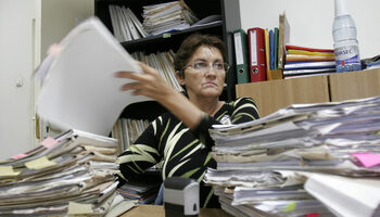 Cum se recalculează pensia pentru cei care au lucrat în condiții deosebite și speciale