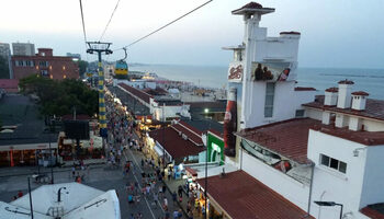 Ideea cu care un cuplu a dat lovitura în Mamaia. Din ce fac bani în sezon