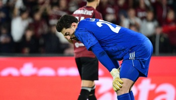 I-au „căsăpit” poarta lui Andrei Vlad. Cehii de la Sparta Praga i-au dat 4 goluri într-o repriză