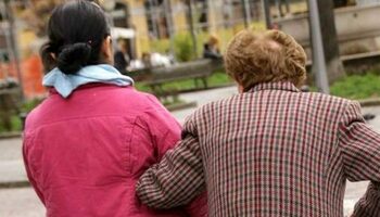 PENSIA mizeră primită de o româncă după 20 de ani de muncă în Italia. „Oare a meritat o viață de pușcărie fără gratii?”