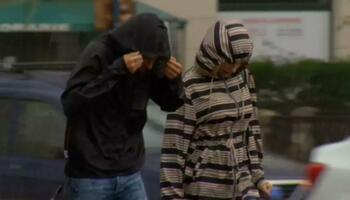 Ploi abundente, lapoviță, ninsori și răcire bruscă a vremii. Cât ţine episodul de vreme rea