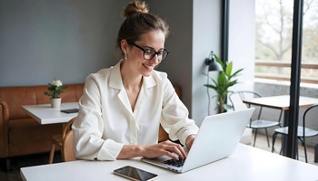 Detox vizual: 7 metode eficiente să-ți odihnești ochii în fiecare zi (P)