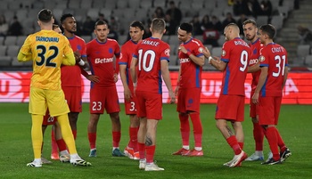 Cum a ajuns fotbalistul de la FCSB de la oferte de 4.000.000 de euro din Anglia și Italia la persona non-grata (…)