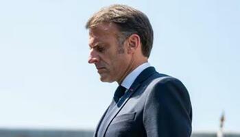 Prăbușirea lui Macron slăbește Europa și provoacă panică pe piețele financiare
