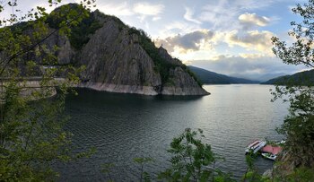 Lacul Vidraru este golit din nou. Situație critică în Argeș: orașul și trei comune rămân fără apă potabilă până pe (…)