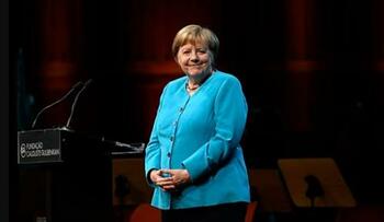 Merkel: Polonia și statele baltice au contribuit la escaladarea razboiului din Ucraina prin blocarea eforturilor (…)