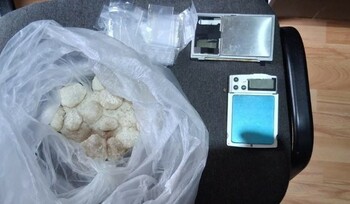 Doi orădeni au fost arestați pentru că ar fi vândut droguri „cristal” și substanțe psihoactive în oraș