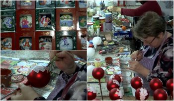 Fabrica din Cluj unde se pictează 250.000 de globuri pe an. Ajung în New York, Strasbourg şi la Vatican