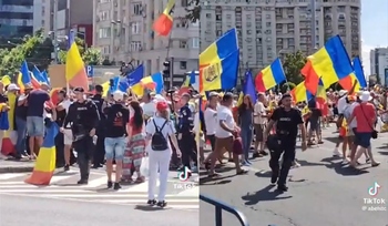 Autoritățile atrag atenția asupra unui FAKE news cu un jandarm care ar fi călcat pe drapelul României la protest: (…)