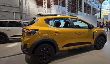 Ce are în plus Dacia cu „aripioare de rechin”: Sandero cel mai bine vândută mașină din Europa I VIDEO