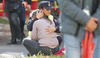 Mama tinerei însărcinate care a murit după explozia din Rahova: „Puteau să spună «Băi prostilor, plecați de-acasă că (…)