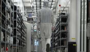 Guvernul olandez a preluat de urgență controlul unei companii chineze de microcipuri