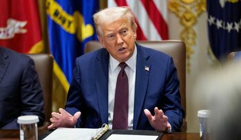 Trump amenință Moscova cu un „RĂZBOI economic”/ Președintele SUA este pregătit să impună sancțiuni Rusiei, dacă (…)