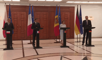 Ziua Independenței Republicii Moldova | Macron, Merz și Tusk sunt la Chișinău. Cei trei lideri europeni susțin (…)