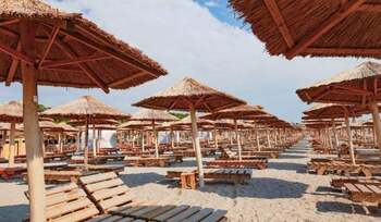 Litoralul românesc, luat cu asalt de turiști în minivacanța de Sfânta Maria. Gradul de ocupare al cazărilor (…)