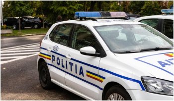 Femeie în scaun cu rotile, ucisă de doi bărbaţi în Buzău. Au lovit-o cu pumnii, picioarele şi coada de topor