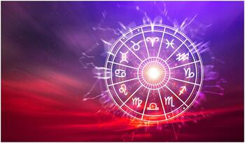 Horoscop weekend 15-16 noiembrie. Zodia care scapă de o datorie veche şi face o alegere importantă