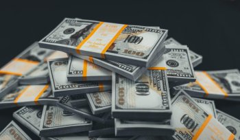 Bogaţii devin şi mai bogaţi: 91 de oameni au devenit miliardari datorită moştenirilor doar în ultimul an