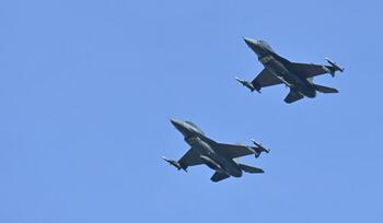 Noi atacuri în Ucraina, aproape de graniţa cu România. Două aeronave militare au fost ridicate de la sol