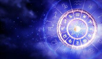 Horoscop weekend 12-13 iulie 2025. Emoții intense, decizii grele și revelații karmice pentru toate zodiile