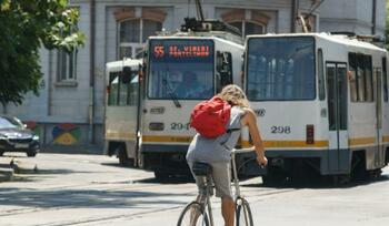 Tramvaiele 14 și 55, oprite parțial din cauza lucrărilor la canalizare. Linia navetă 614, înlocuitor temporar