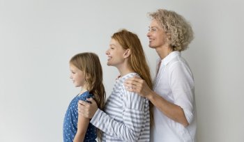 STUDIU: Corpul îmbătrânește rapid între 44 și 60 de ani. Obiceiuri care încetinesc îmbătrânirea