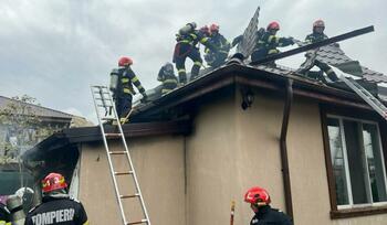 Incendiu lângă un cămin de bătrâni din Ilfov. O persoană a murit, iar alte 30 au fost evacuate