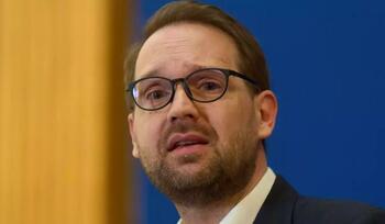 Dominic Fritz compară PSD cu un copil de grădiniţă: 