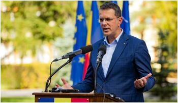 Moşteanu, despre tăierile salariale: Avem război la graniţă. Armata e ultimul loc de unde să tăiem acum