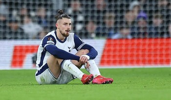 Vestea care nu îi pică bine lui Radu Drăguşin. Tottenham a făcut anunțul oficial